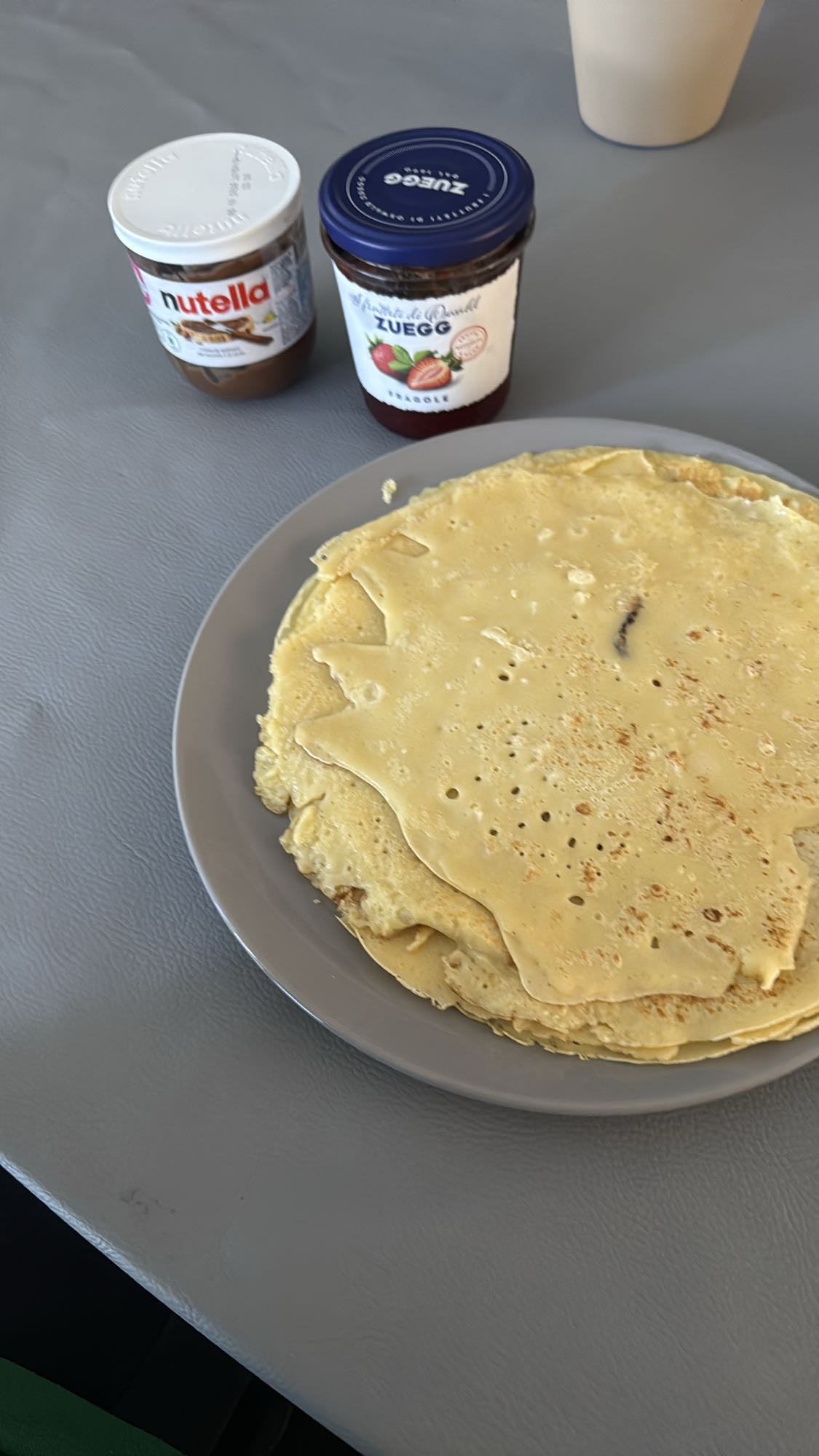 Crêpes con Nutella y mermelada