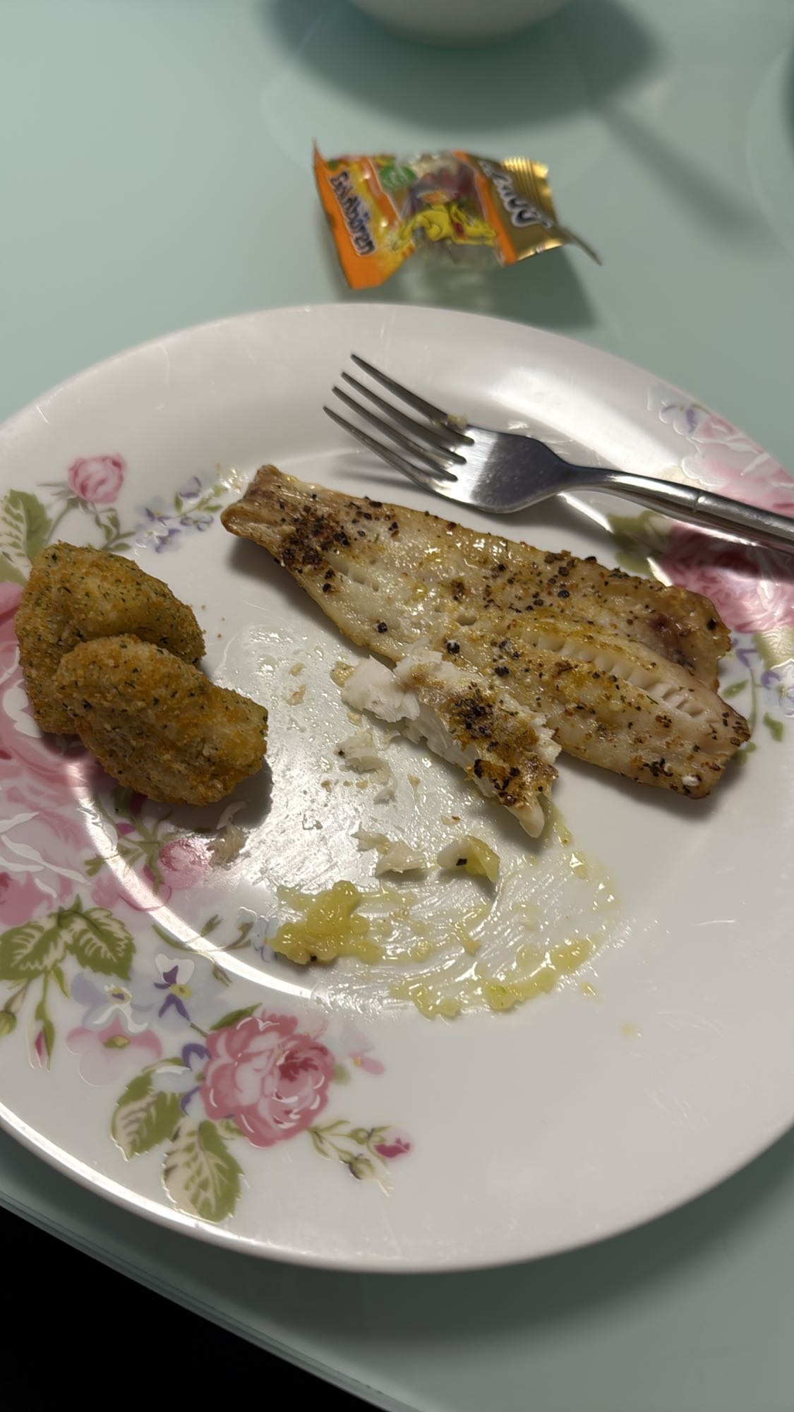 Gegrillter Fisch & Nuggets