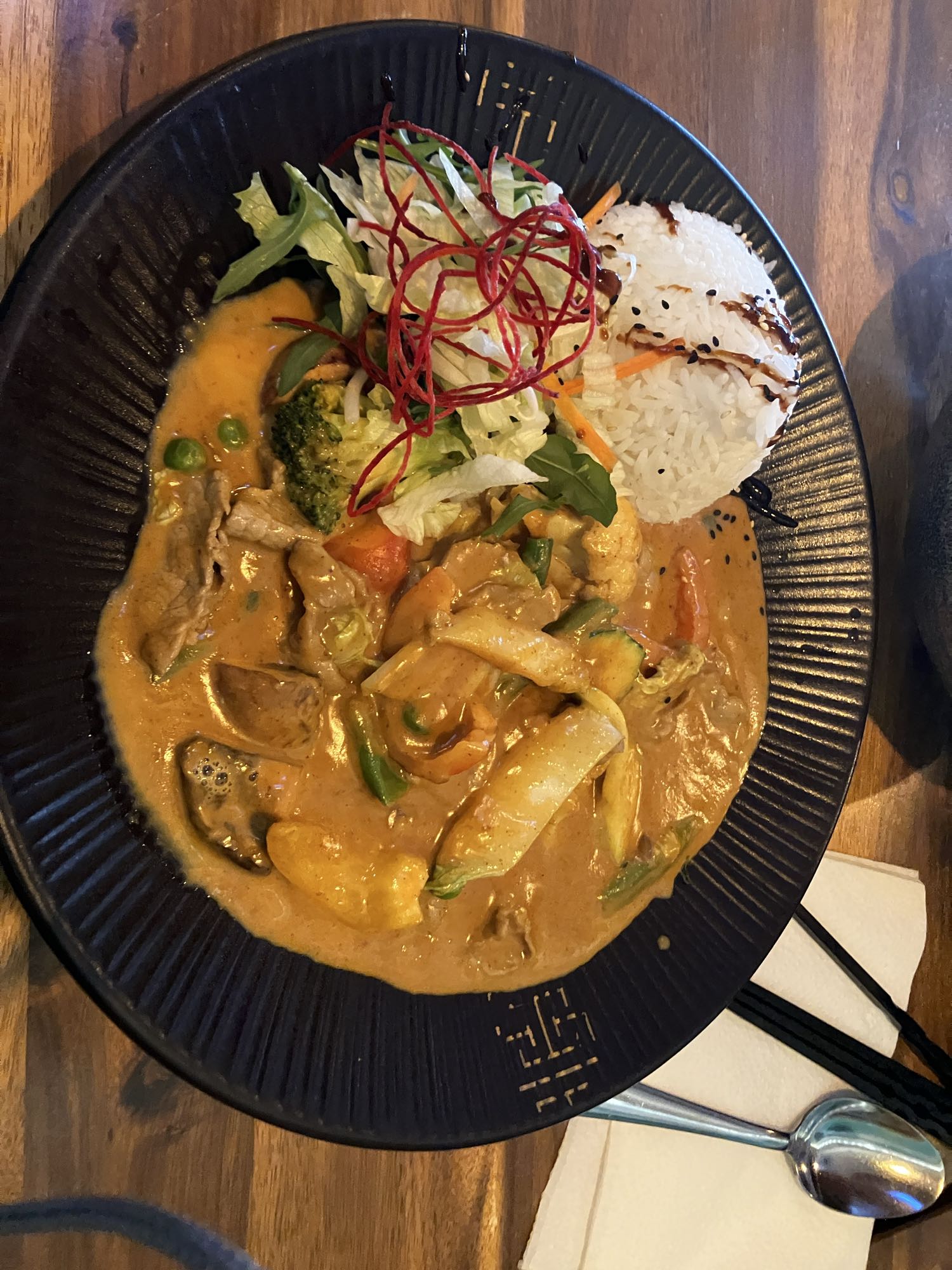 Curry com arroz e legumes