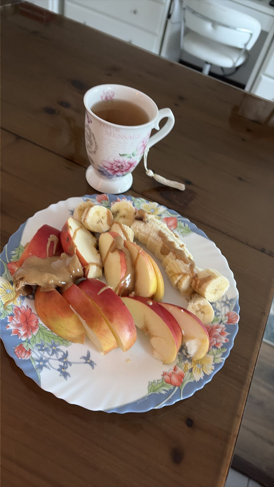 Fructe cu unt de arahide natural