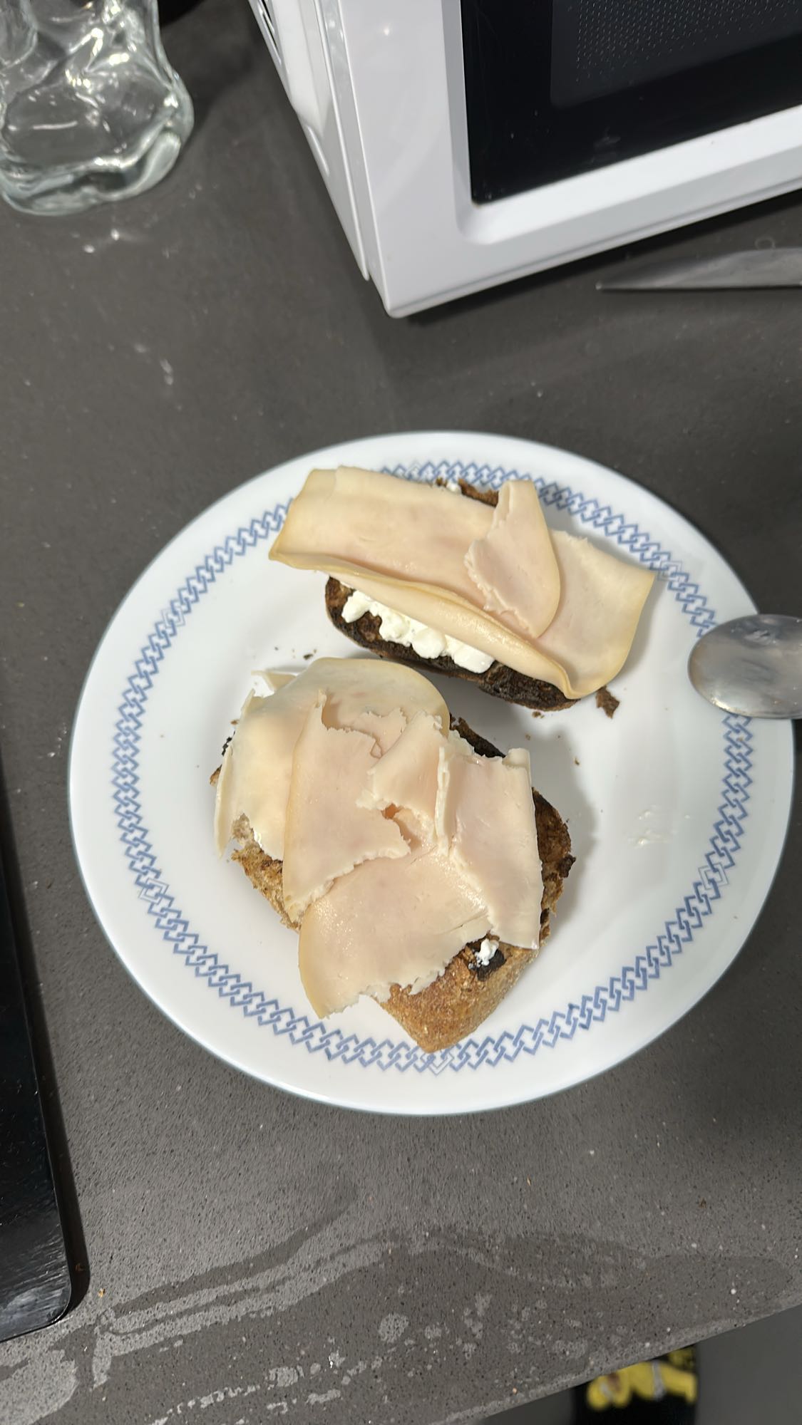 Tostadas de pavo y queso