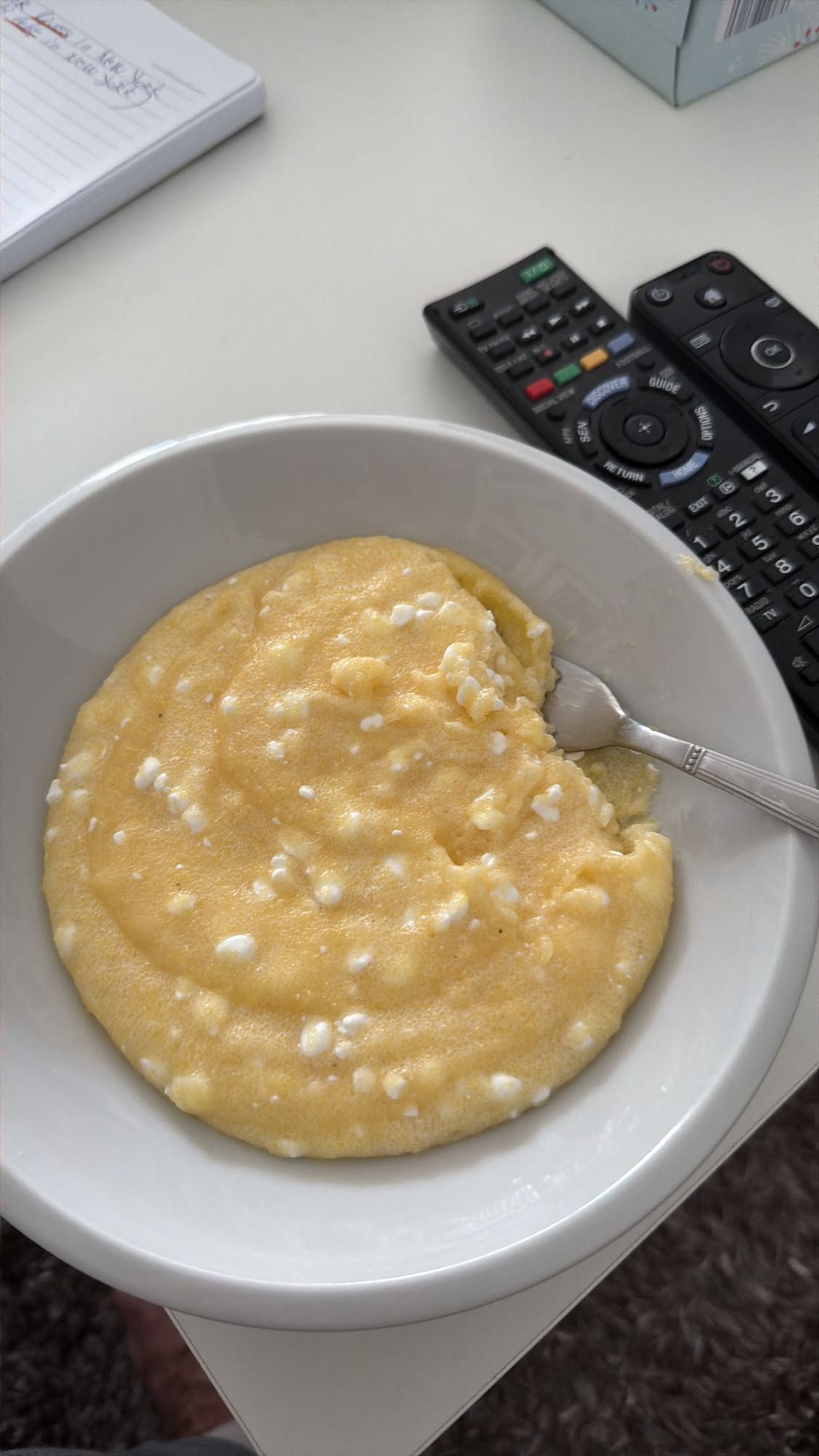 Polenta mit Hüttenkäse