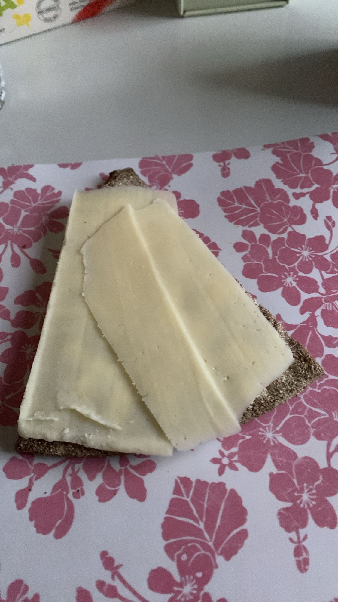 Knäckebröd med ost