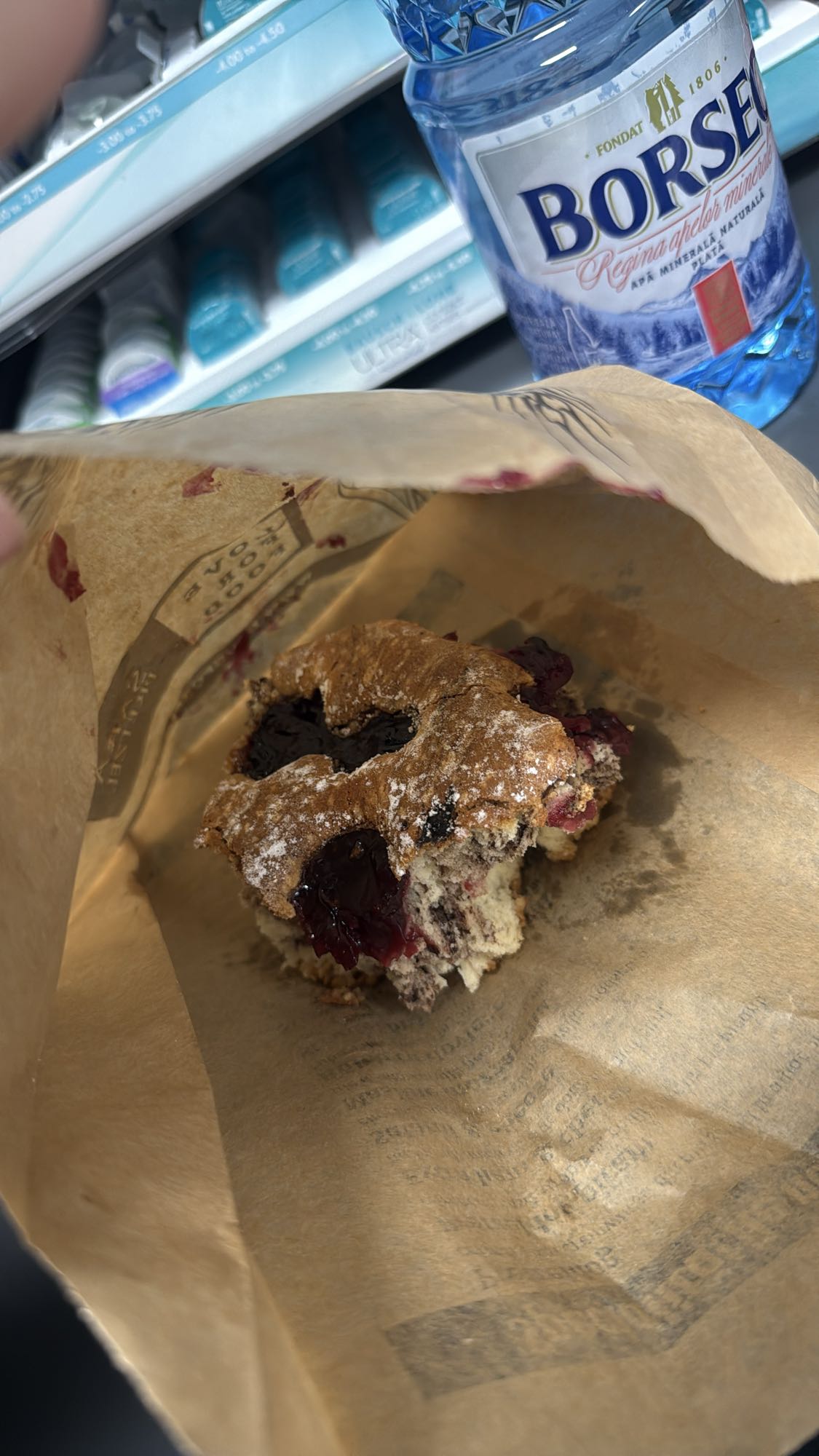 Prăjitură cu vișine