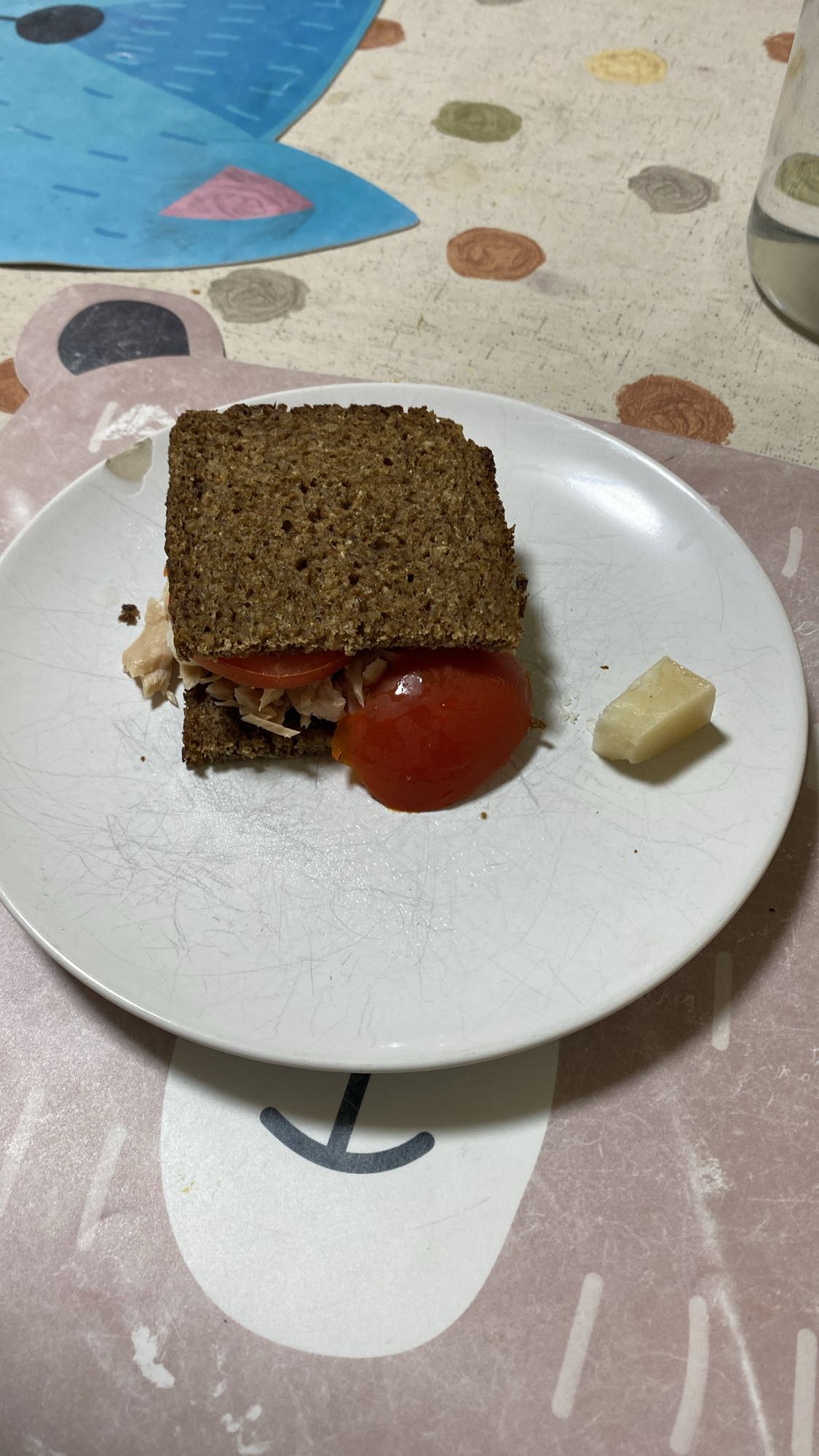 Sándwich integral con salmón