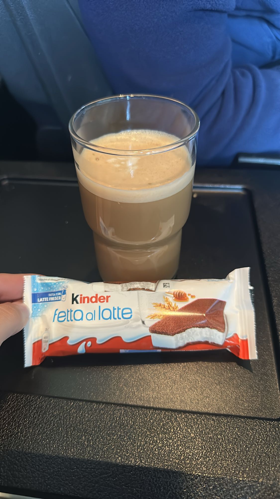 Cafea cu Kinder Fetta