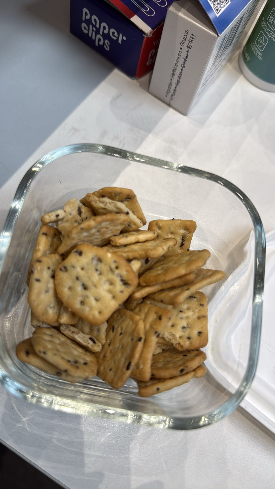 Sesame crackers snack