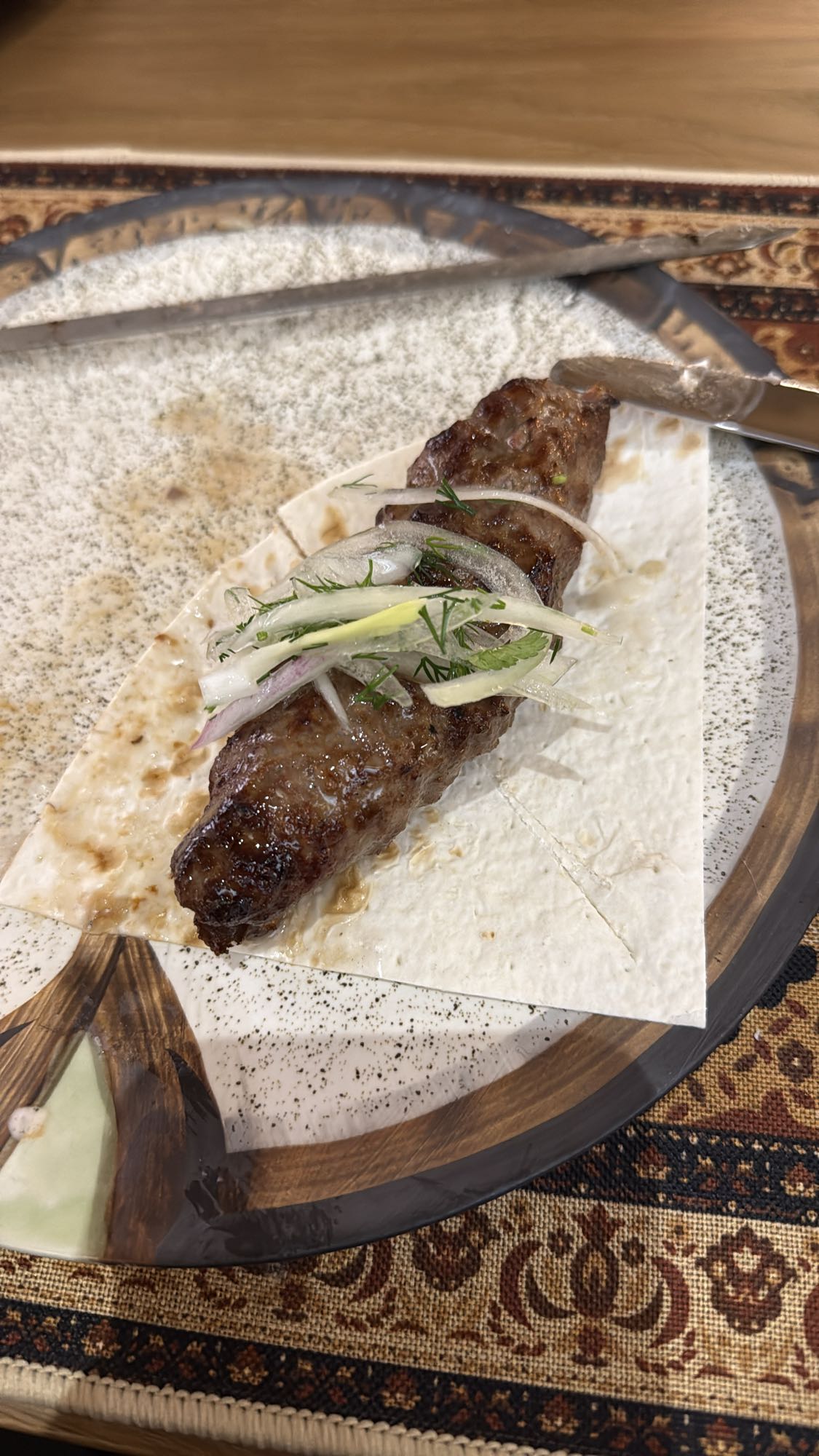 люля-кебаб на лаваше