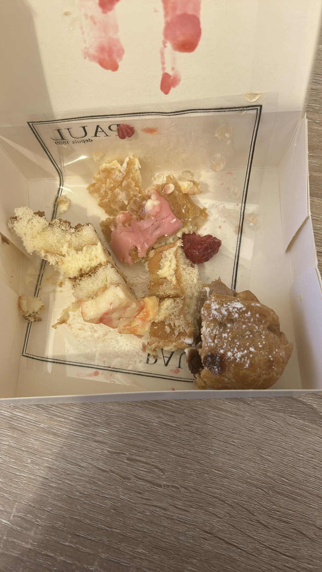 Resturi prăjituri mixte