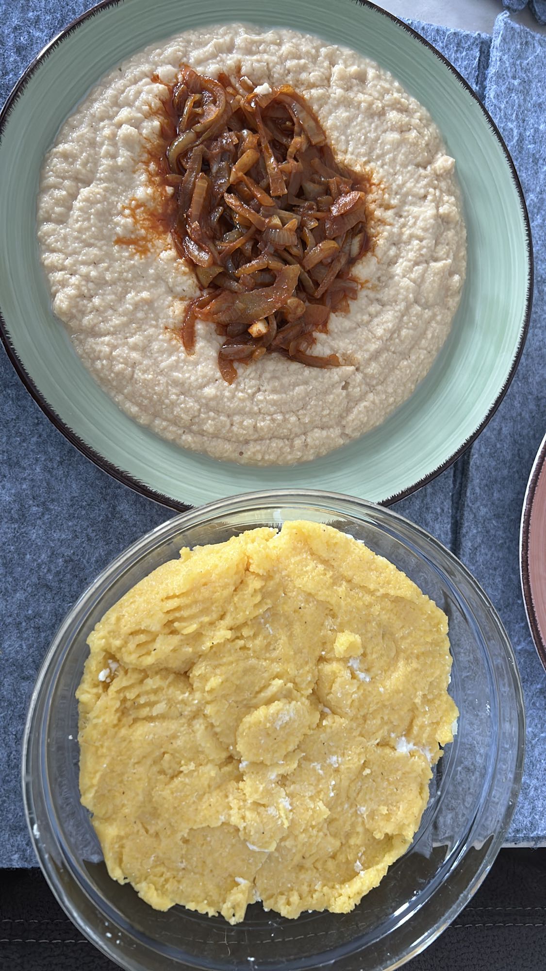 ugali con salsa de cebolla