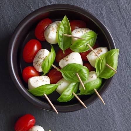 Brochettes caprese