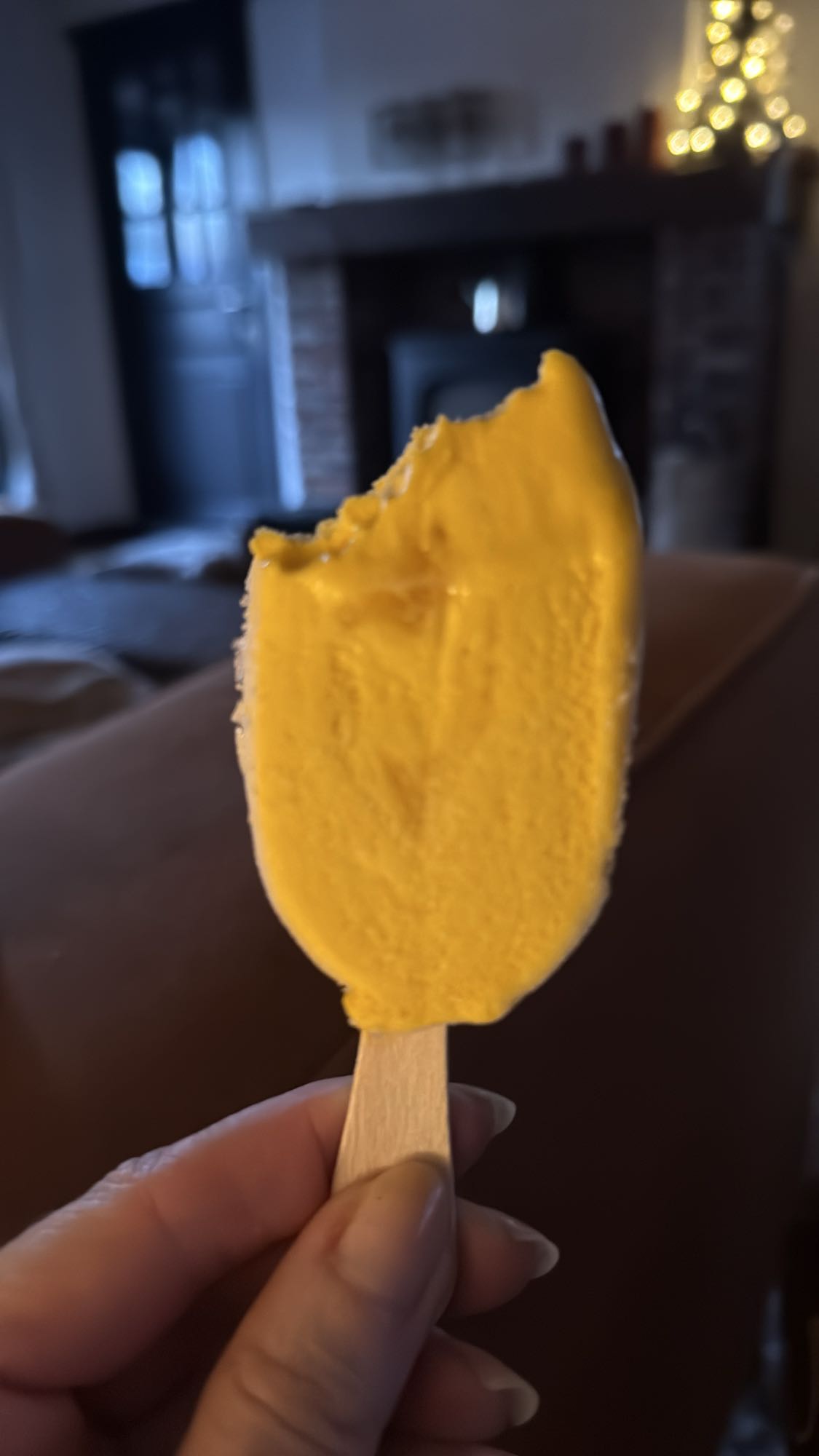 mango roomijs op stokje