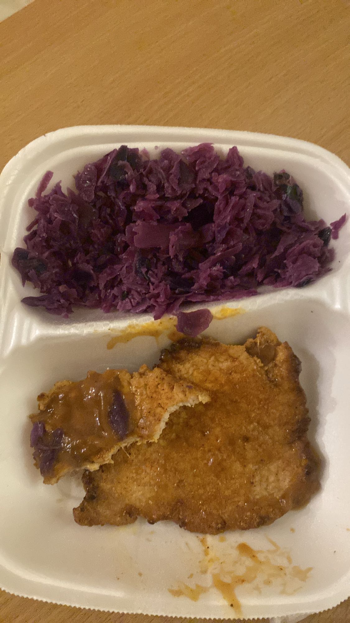 Schabowy z czerwoną kapustą