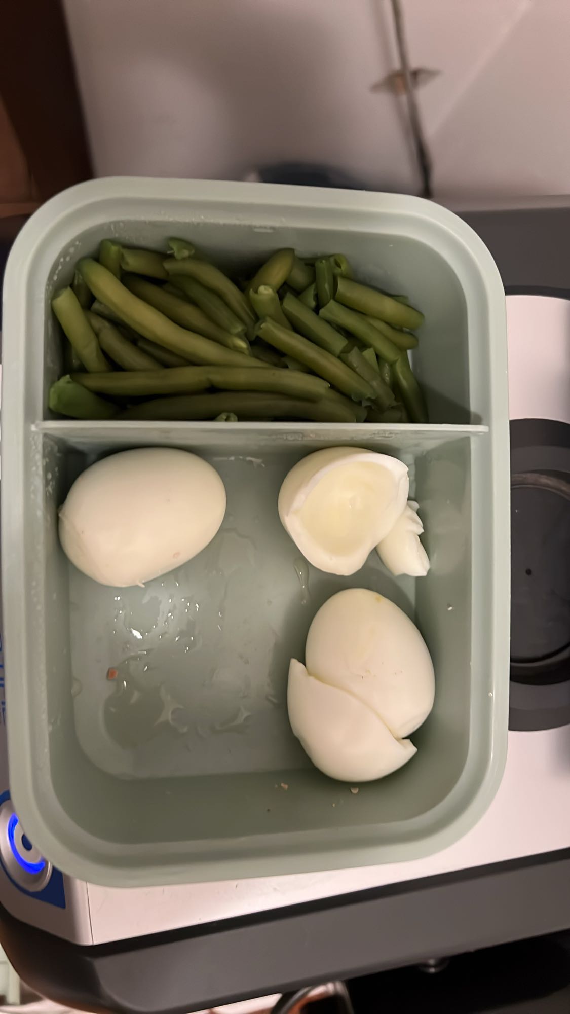 Yumurta ve Fasulye Kutusu