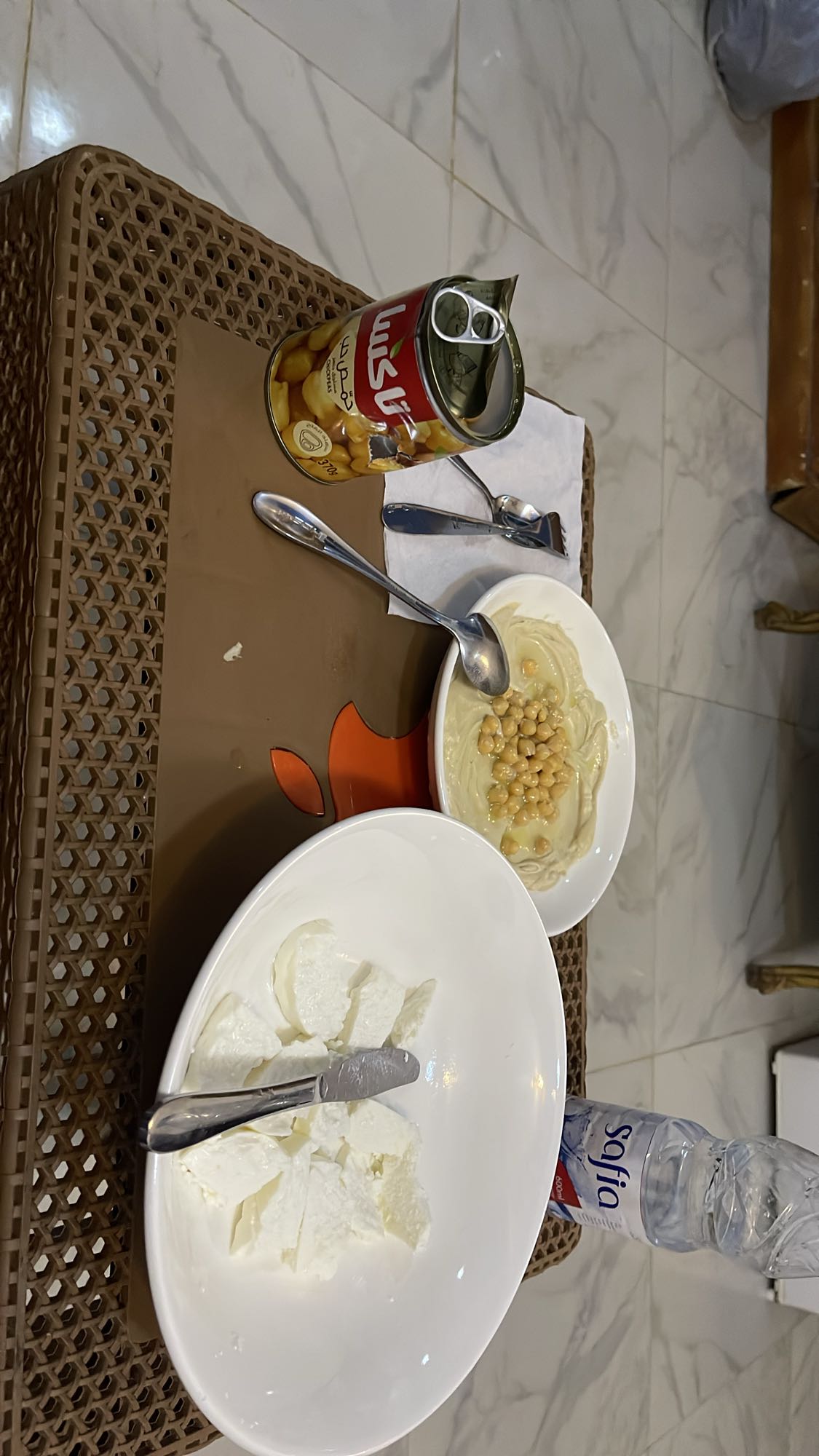 Chickpeas, hummus, cheese, barley bread