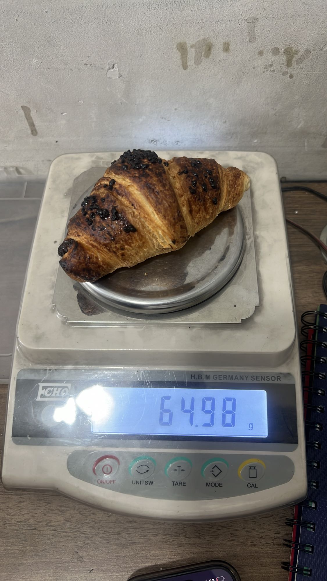 круассан с шоколадом