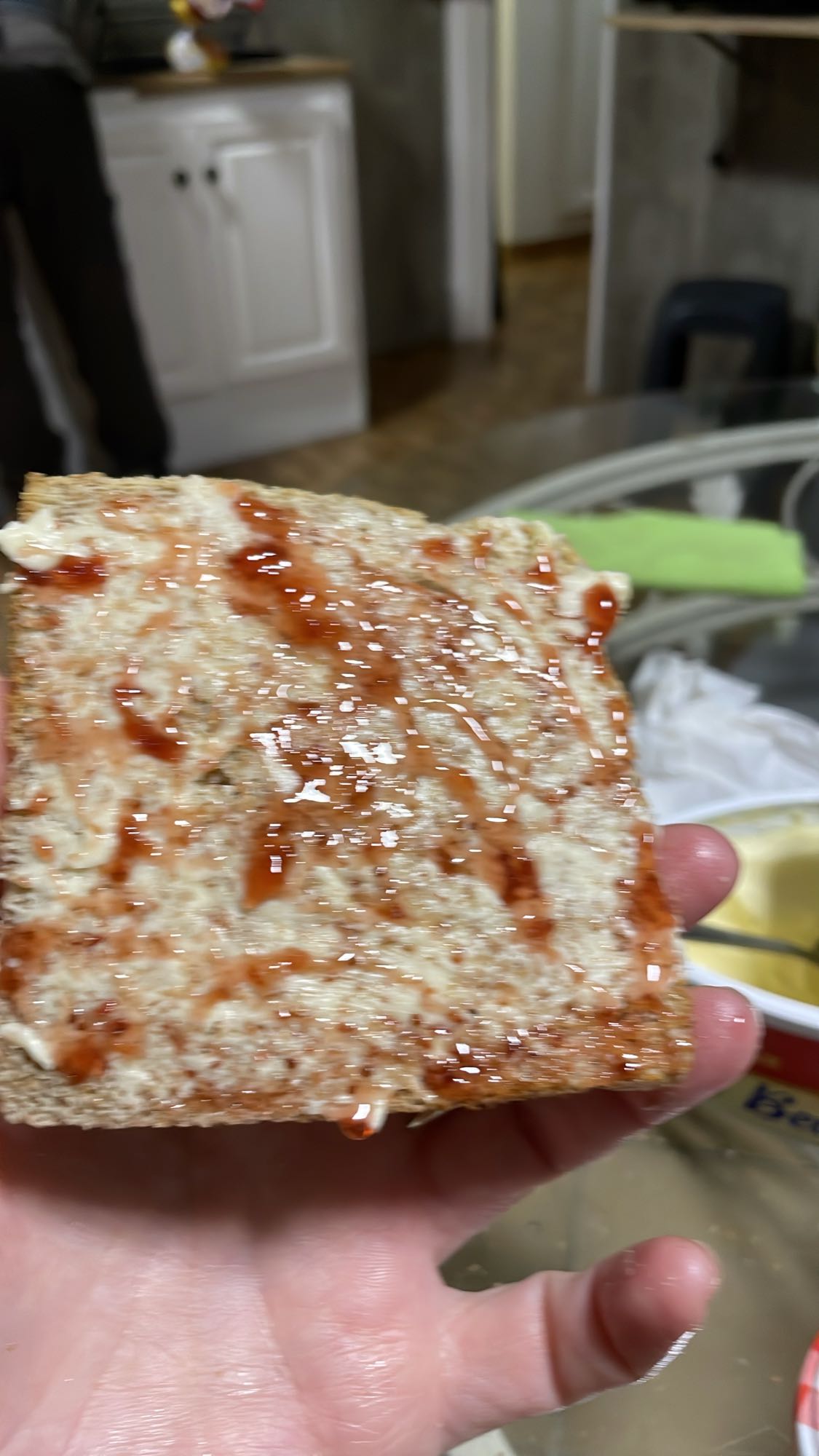 Pain beurre confiture