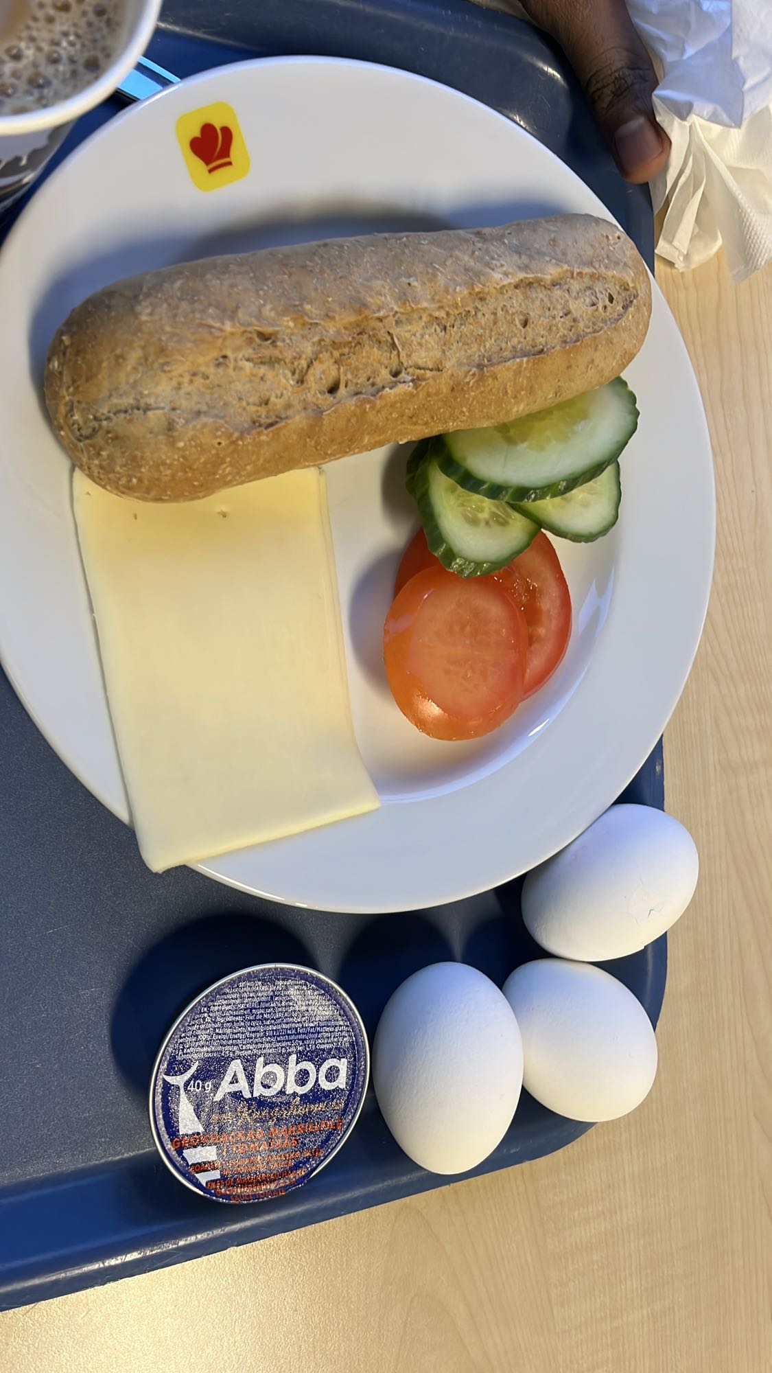 Eggs, bread, cheese & veggies