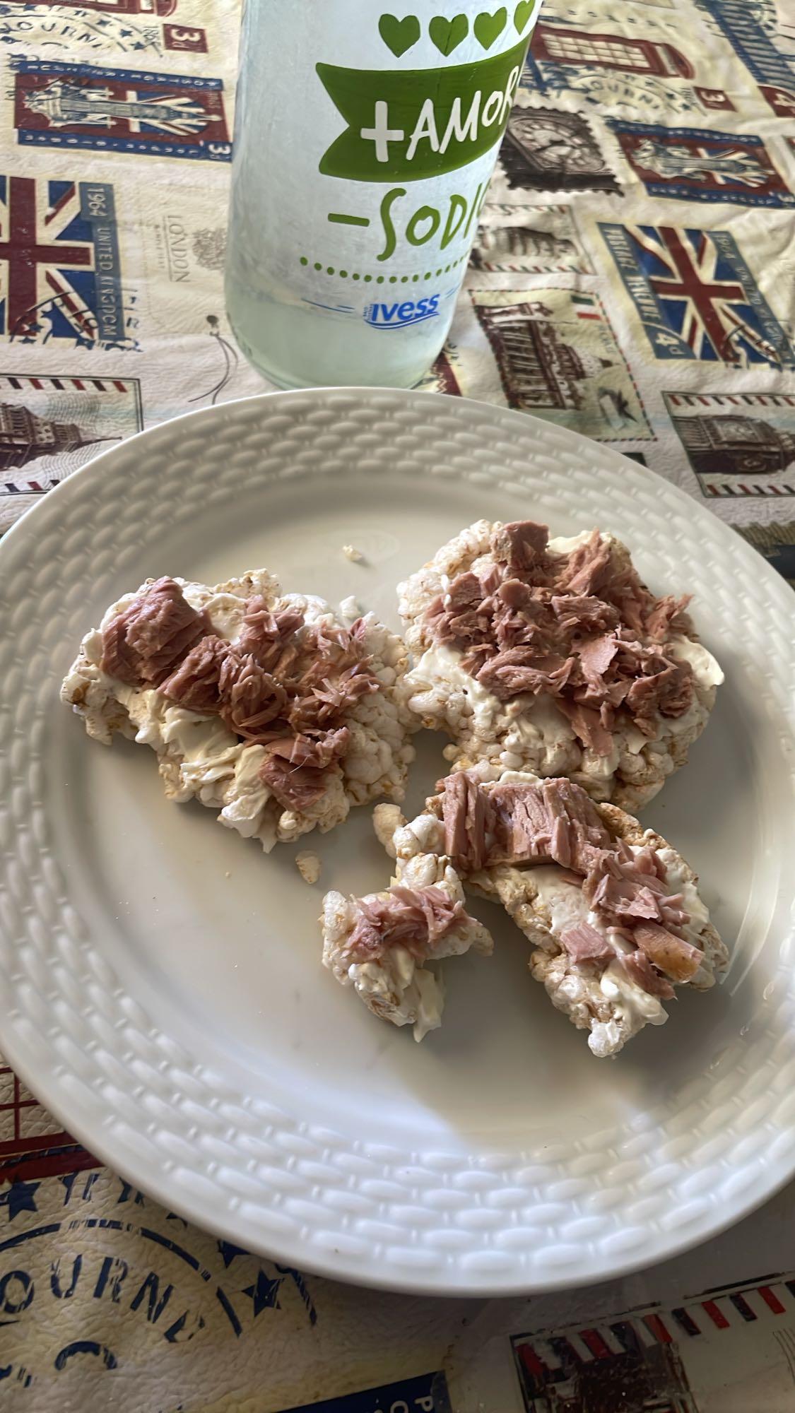 galletas arroz con atún