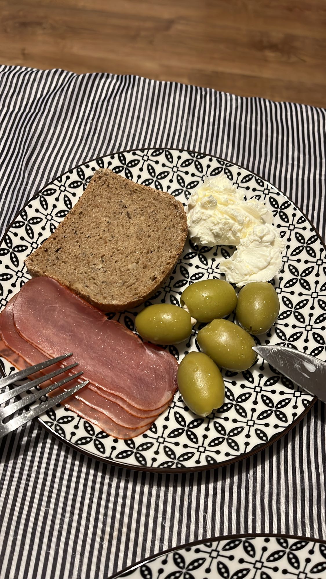 Сандвич чиния