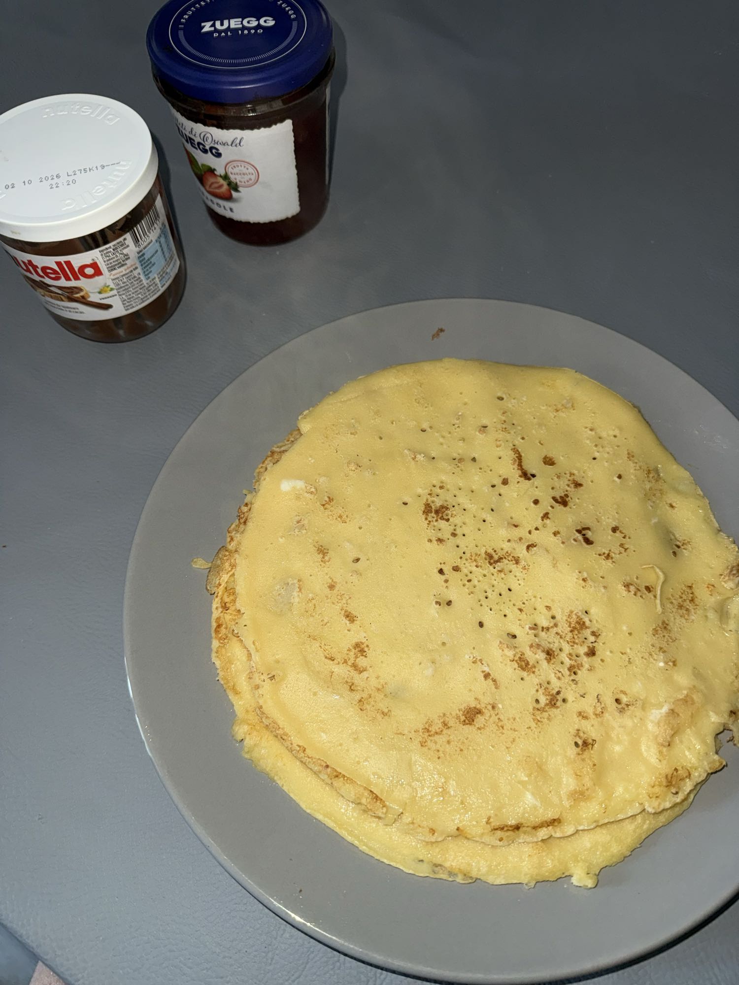Crêpes with spreads