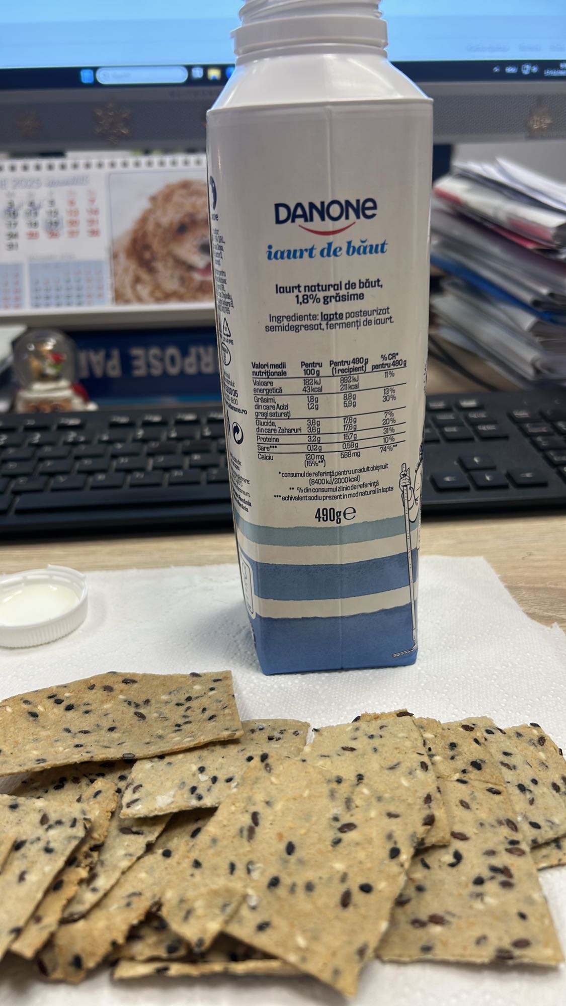 Iaurt de băut și crackers semințe