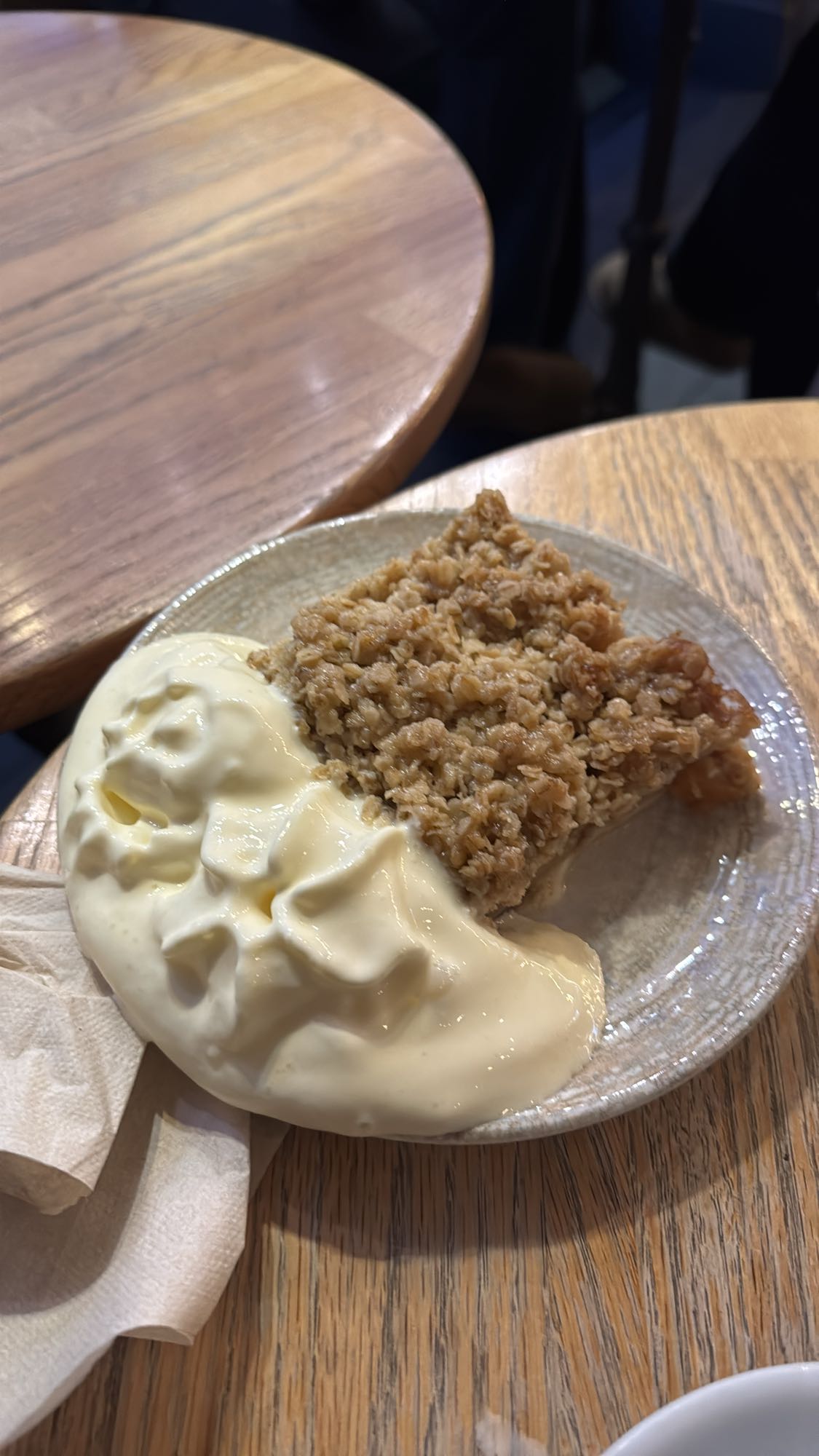 Havrekaka med grädde