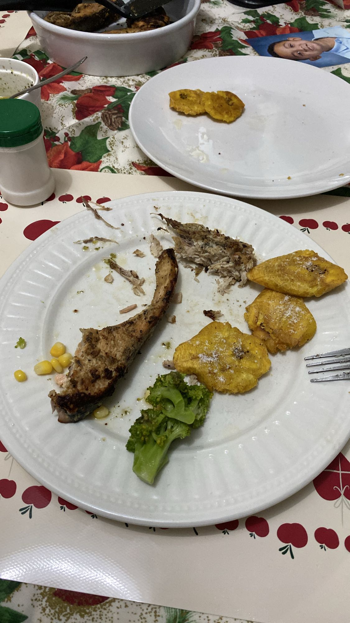 Pescado con tostones