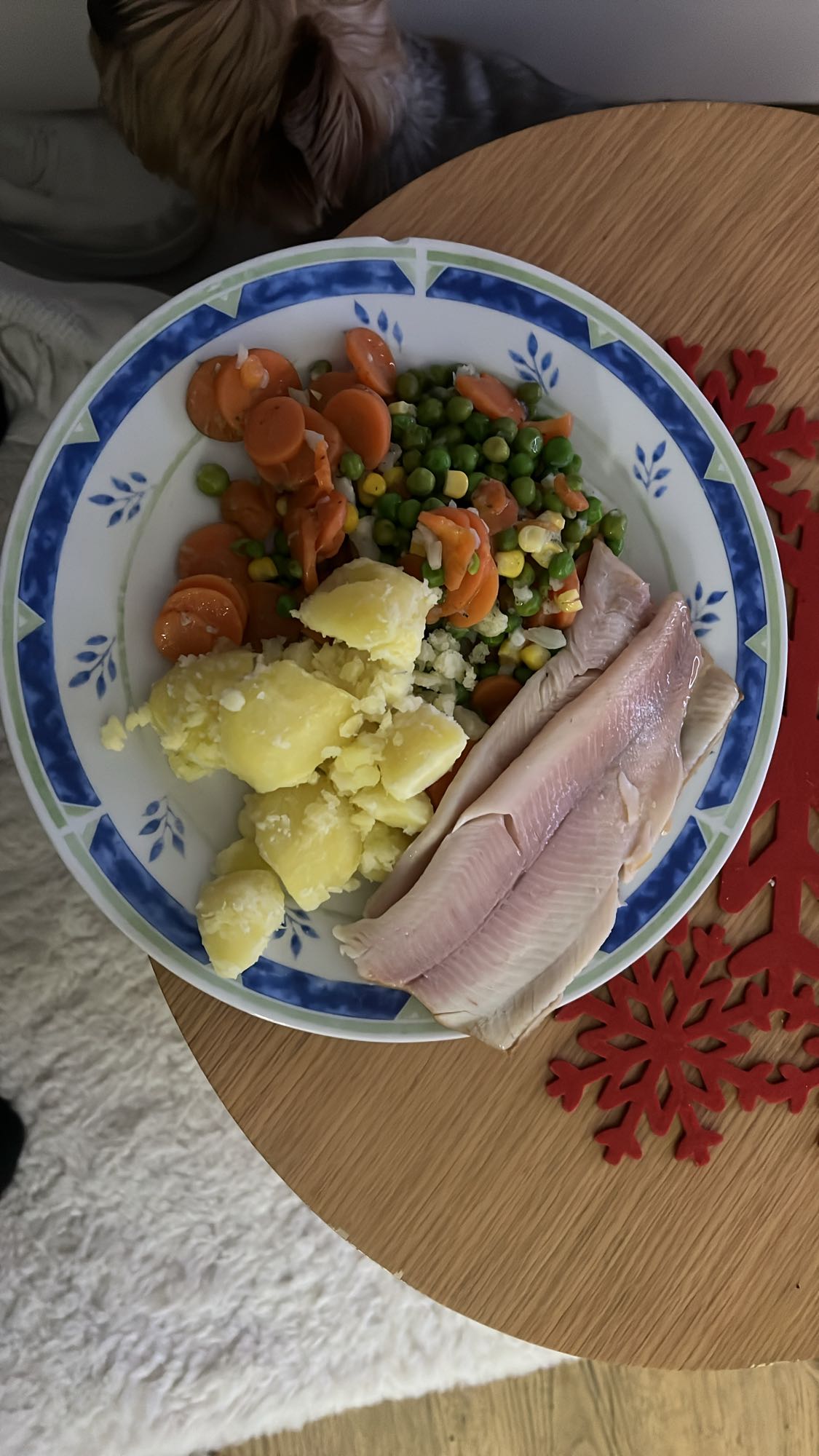 Ryba z warzywami i ziemniakami