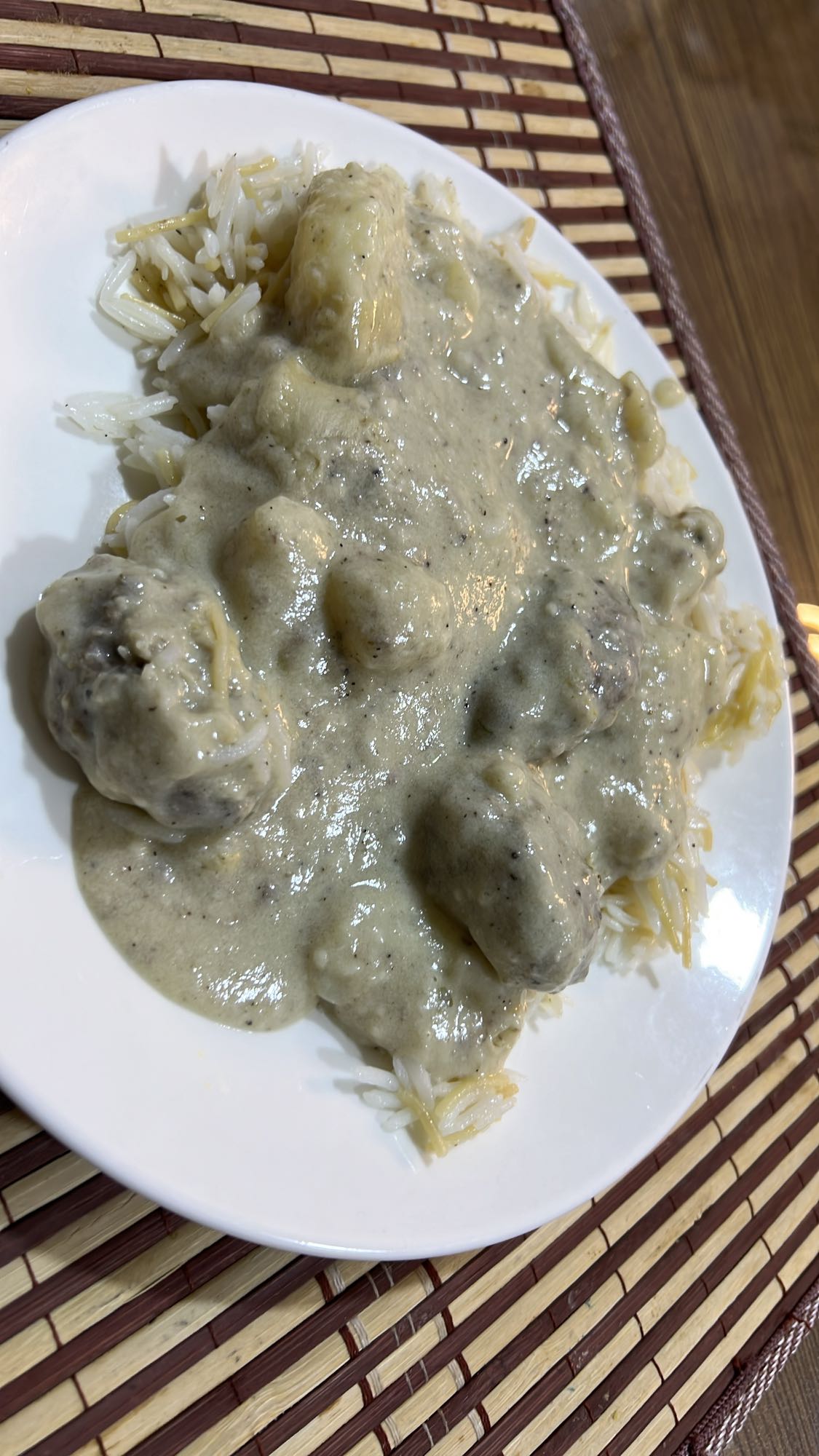 Meatballs with rice and sauce