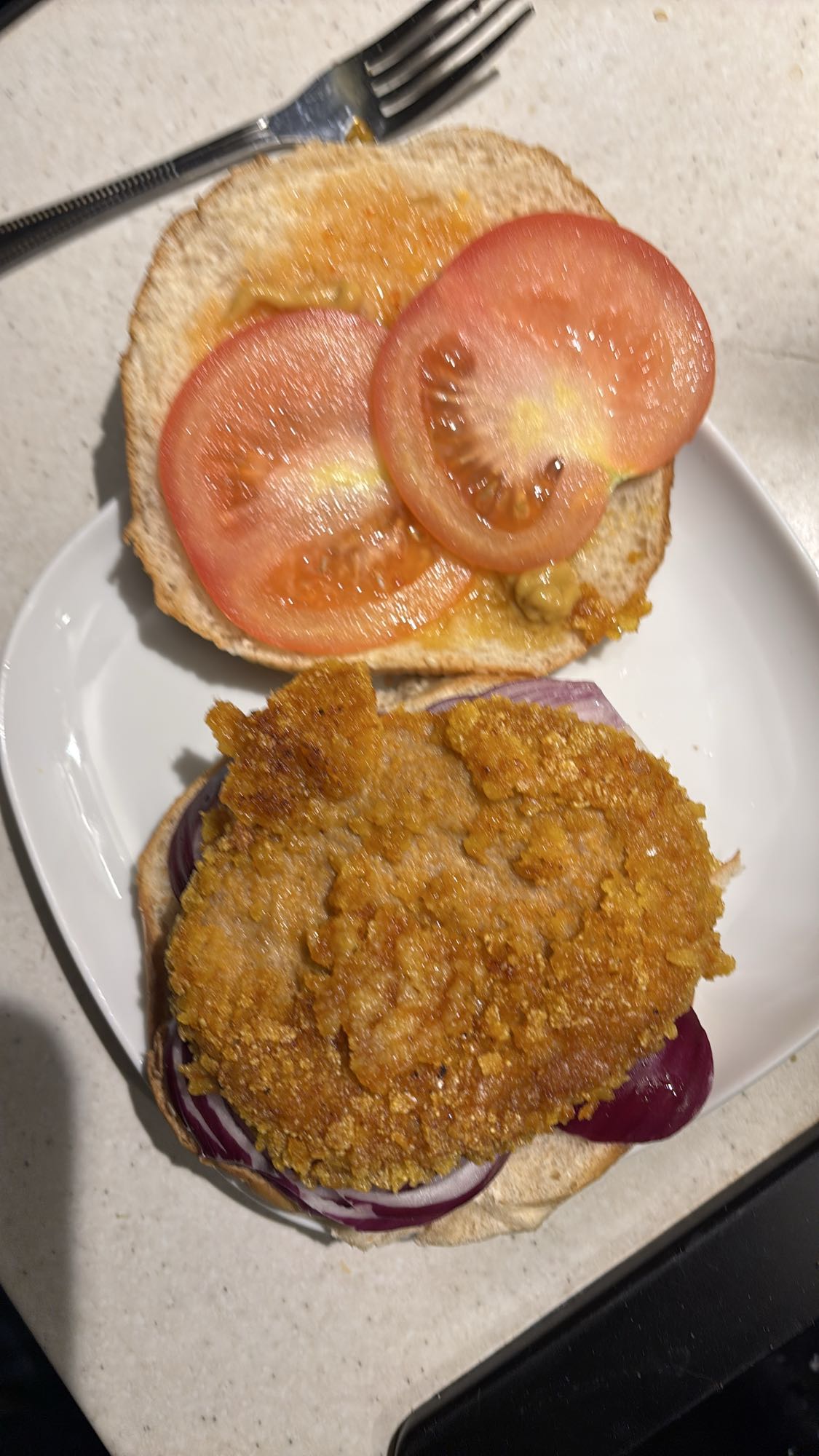 Kyllingburger med tomat