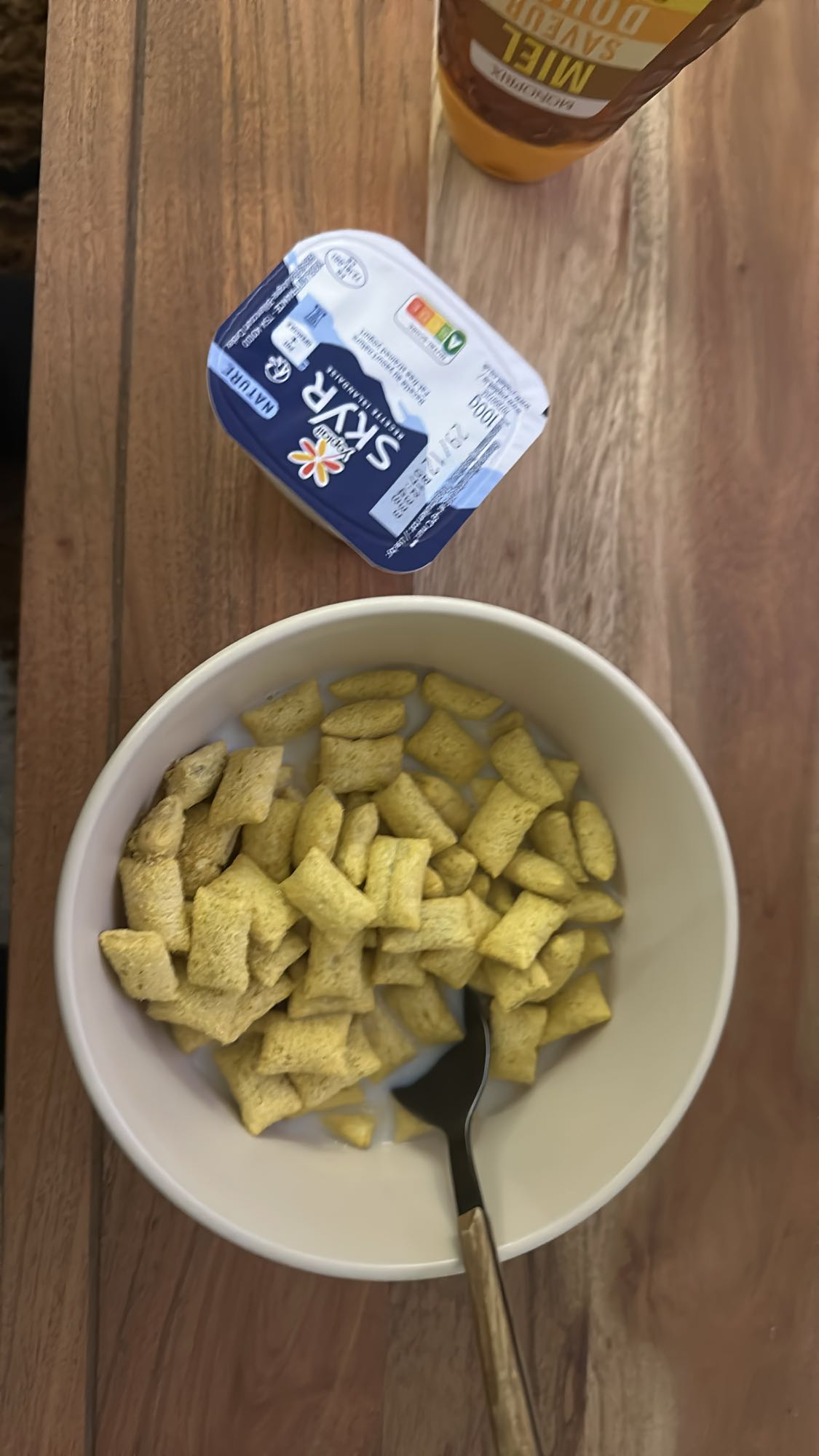 Céréales au skyr et miel