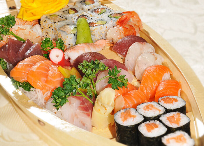 Sushi ve Sashimi Tabağı