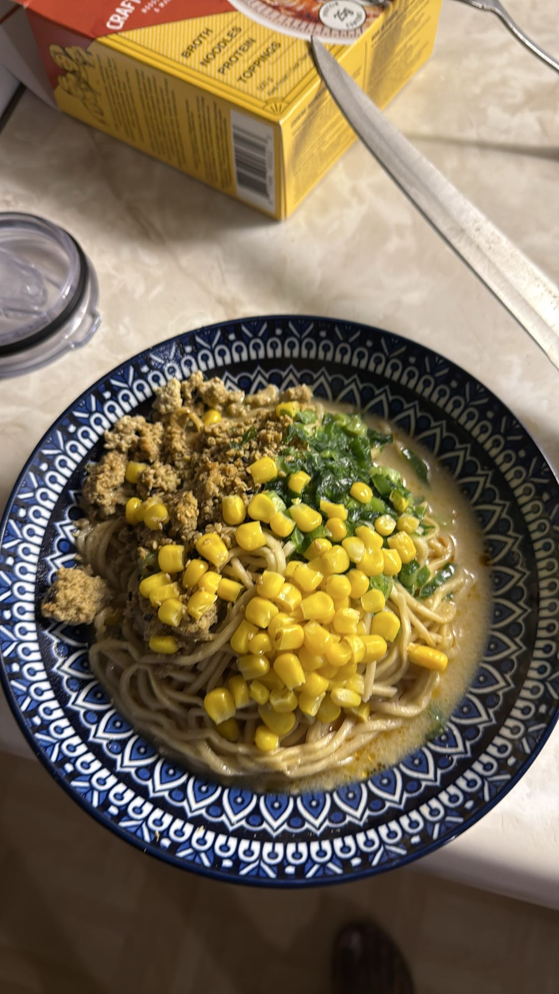 Ramen au maïs et tofu