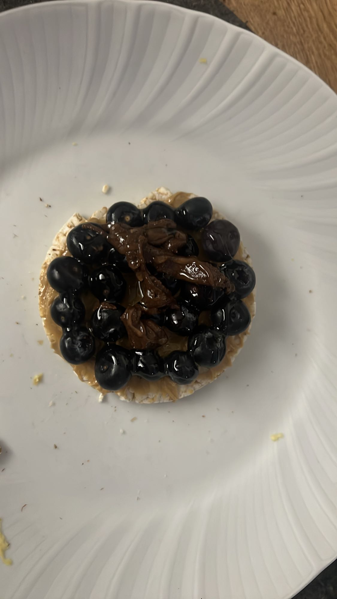 Rice cake with toppings