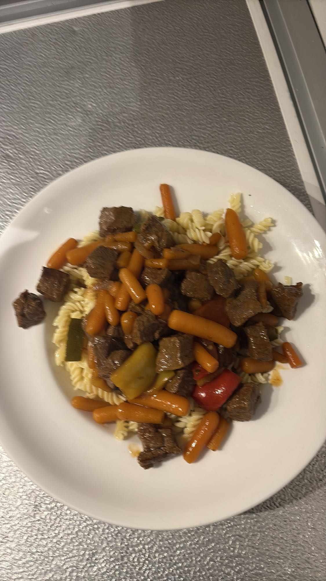 Runderstoof met pasta