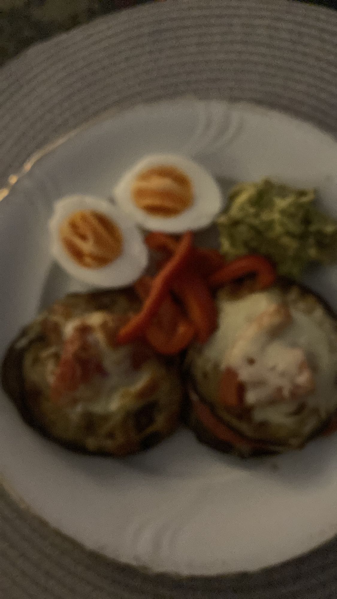 Ägg, aubergine & grönsaker