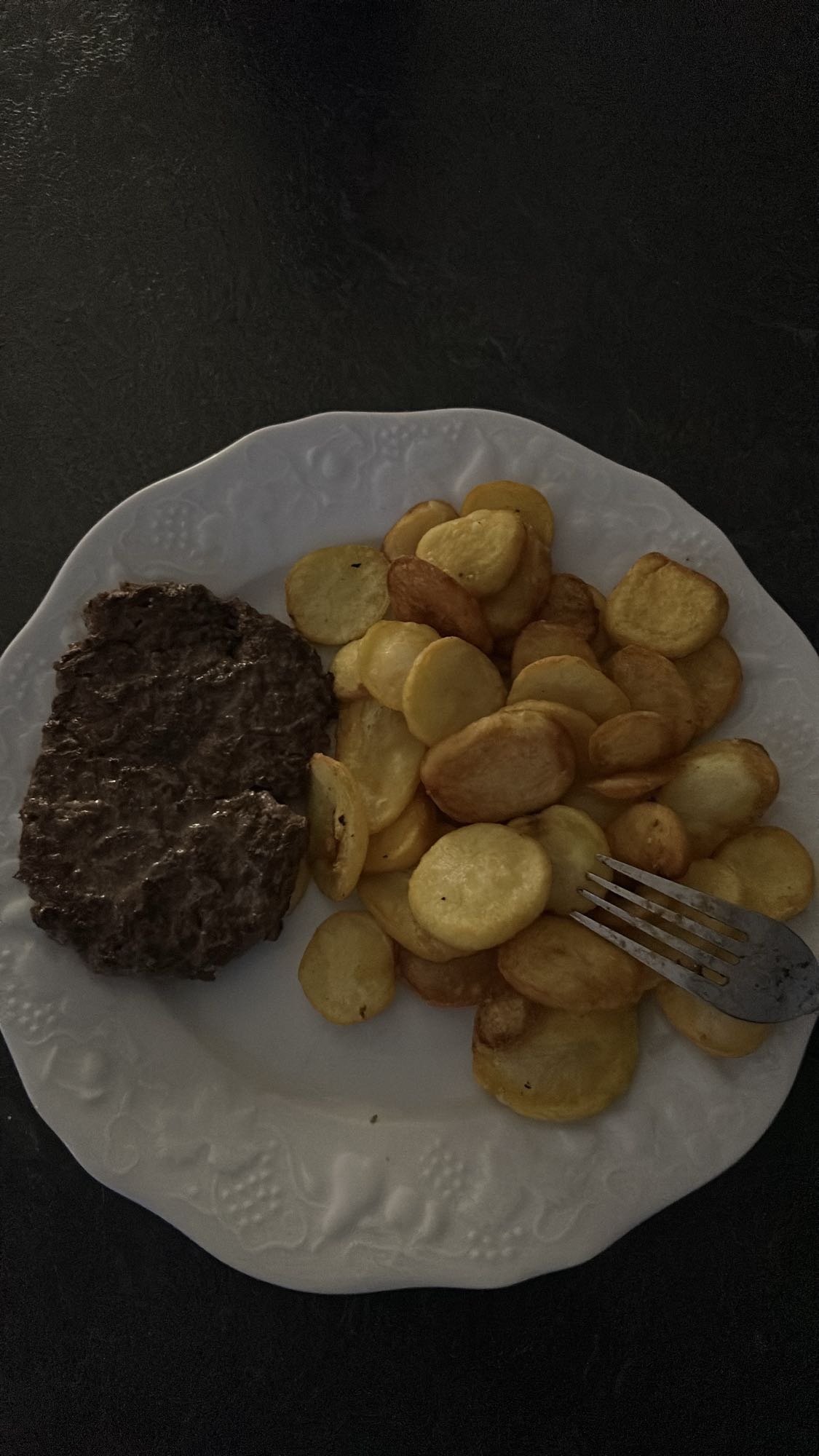 Steak et pommes sautées