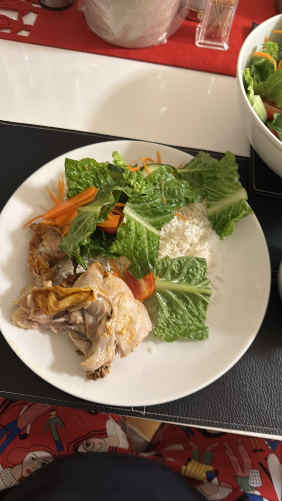 Kyckling med ris och sallad