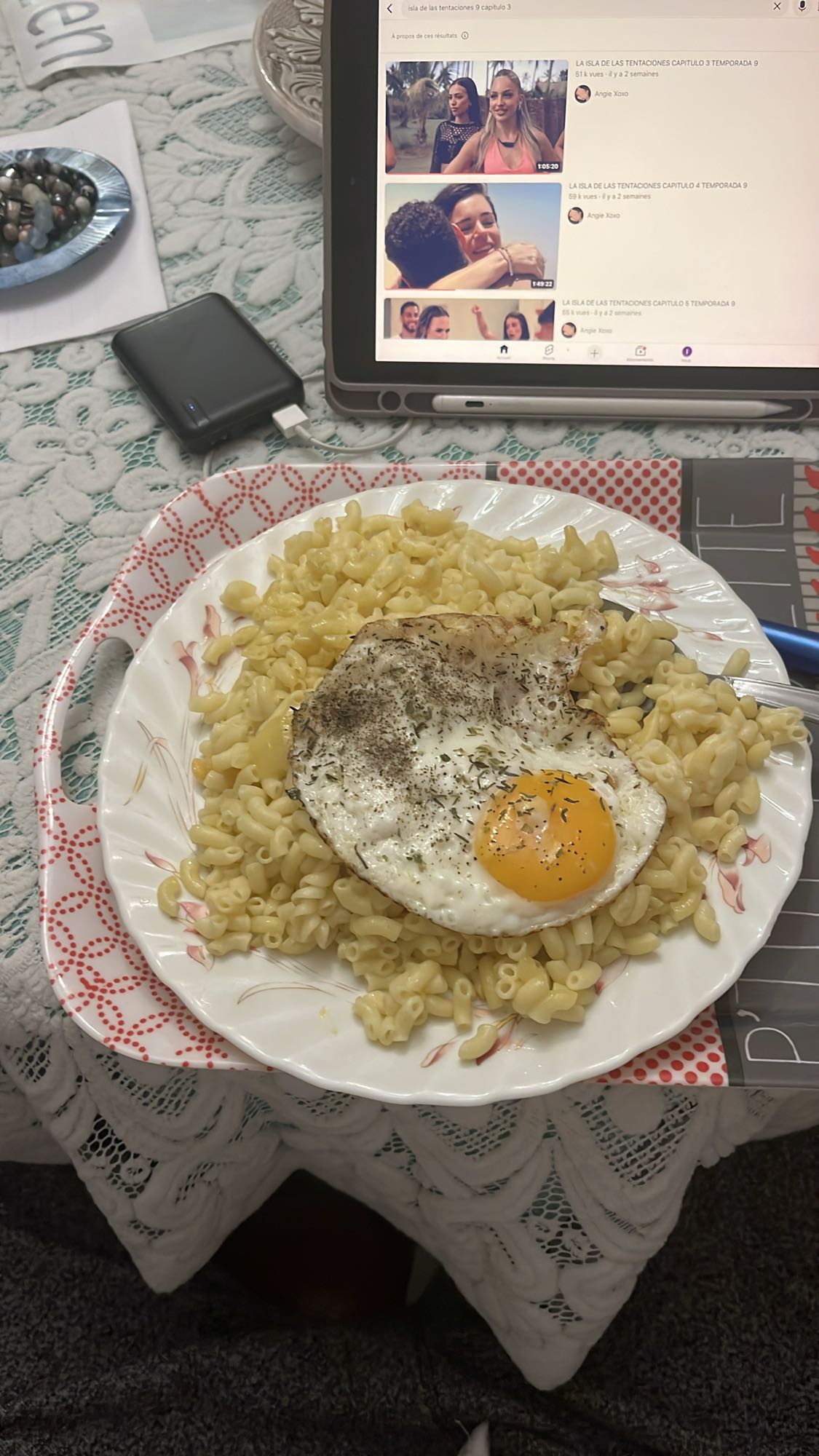 Pâtes avec œuf frit