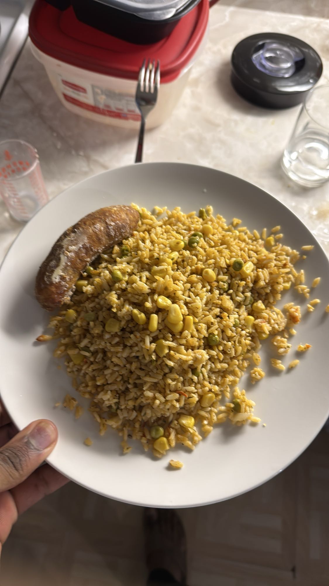 Riz sauté et saucisse