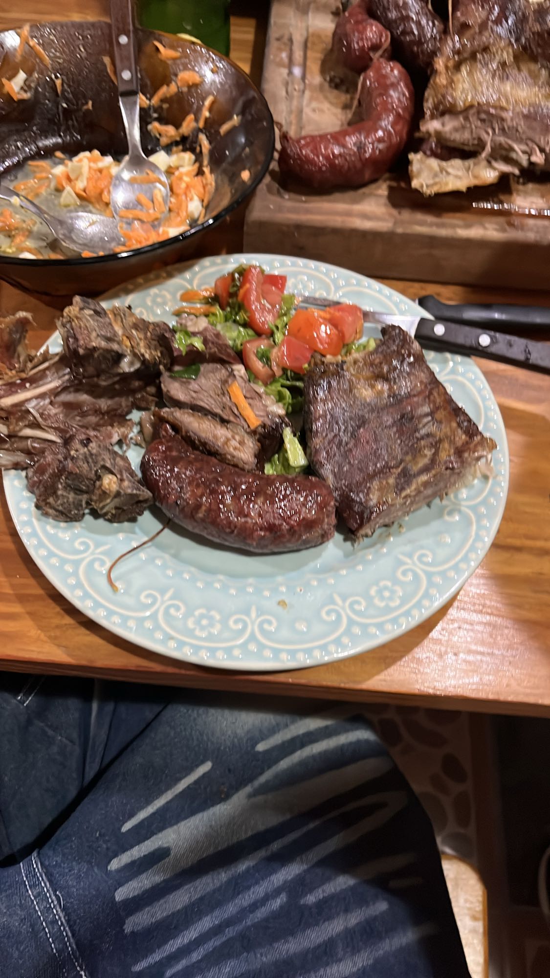 Parrillada con ensalada
