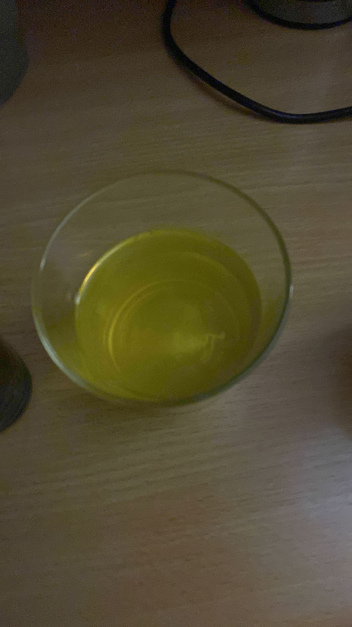 szklanka oleju z Ammocon Forte