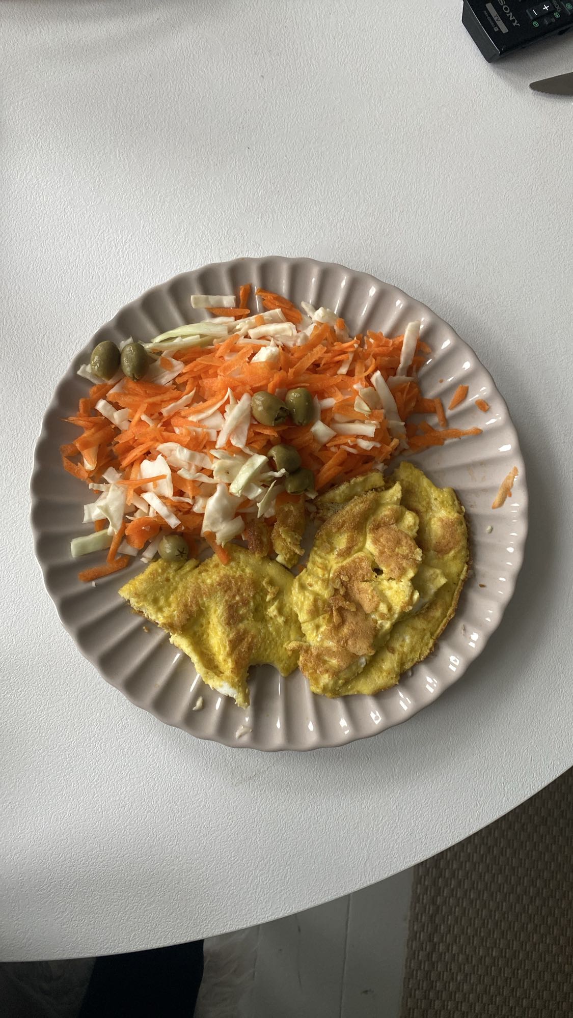 Omelet og grøntsagssalat