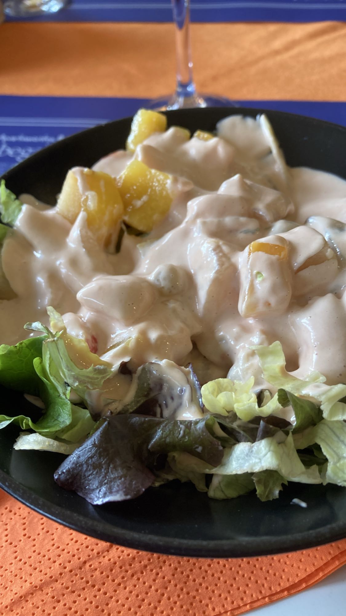 Kycklingfruktsallad