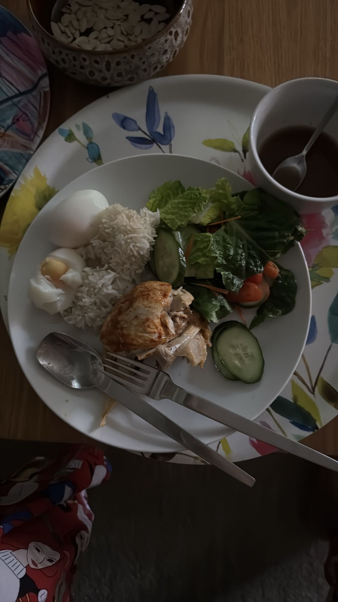 Kyckling med ris och sallad