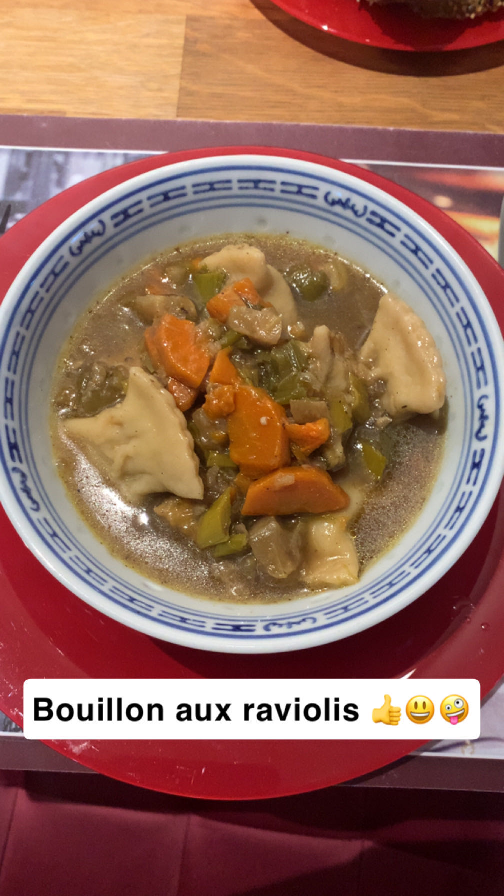 Bouillon aux raviolis