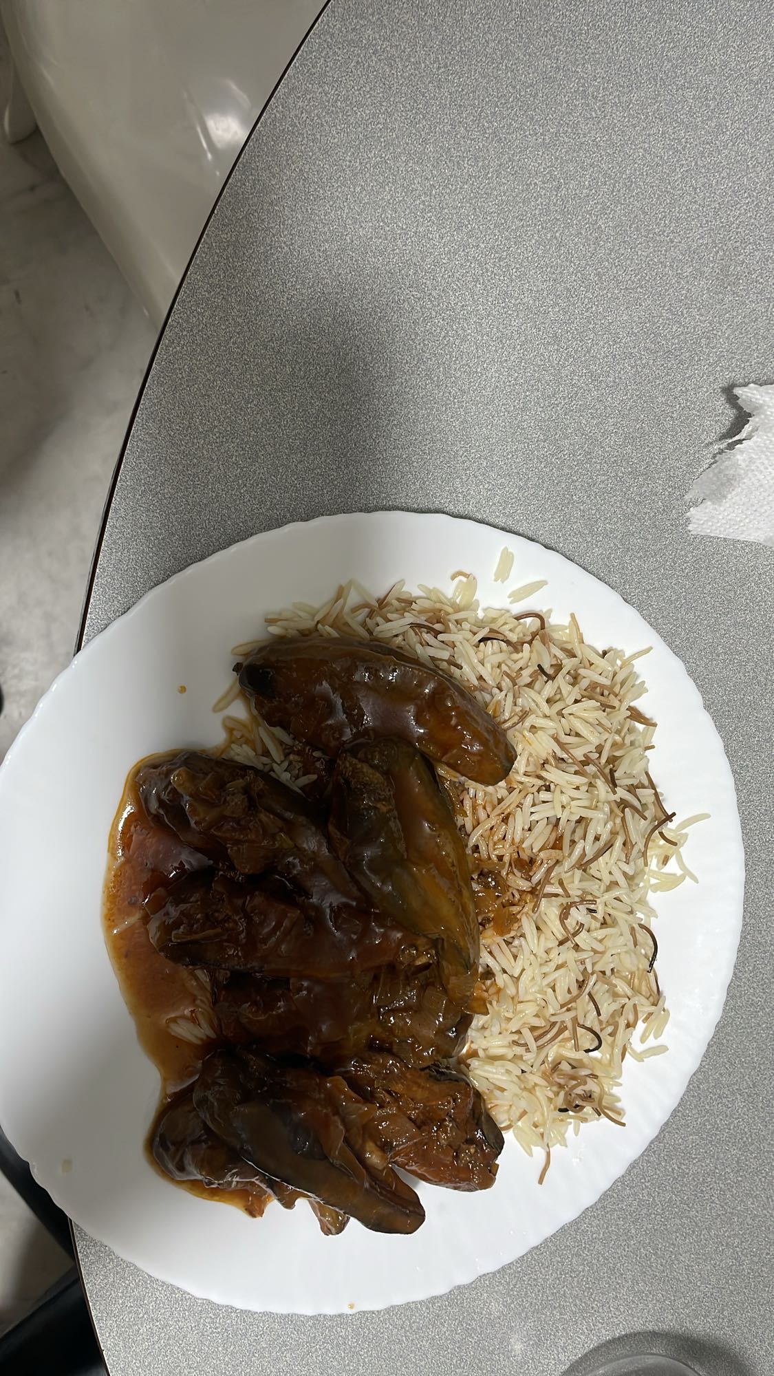 Stuffed eggplant with rice
