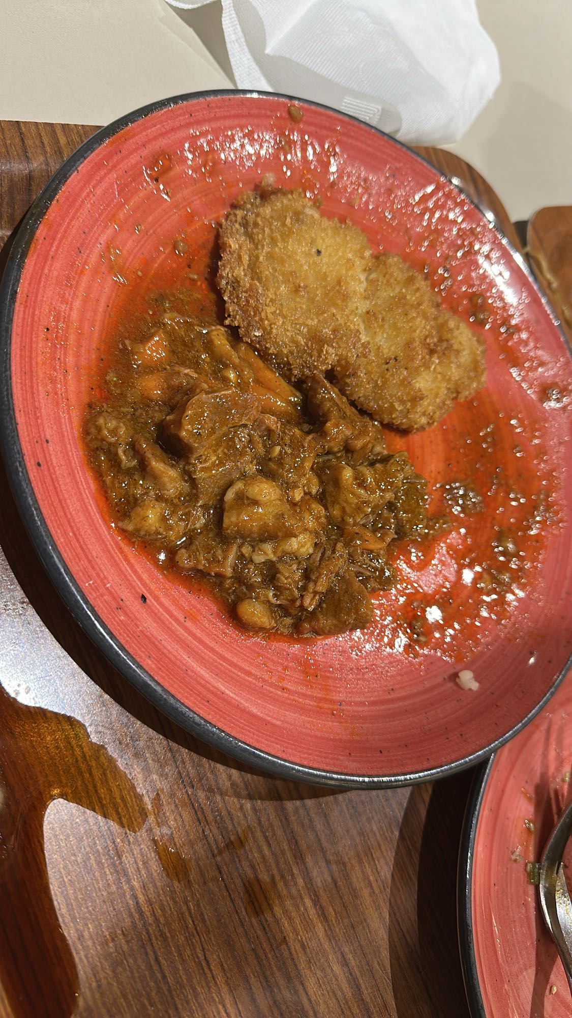 köttgryta med panerad kotlett