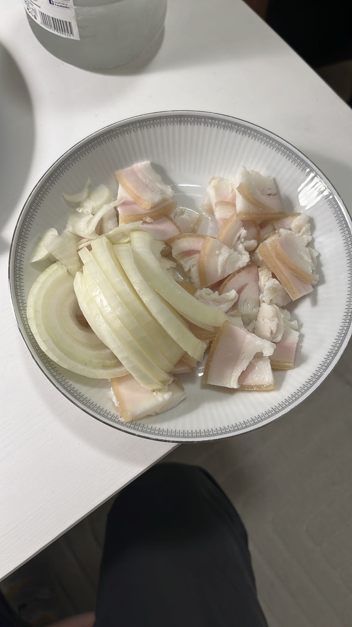 Сало с луком